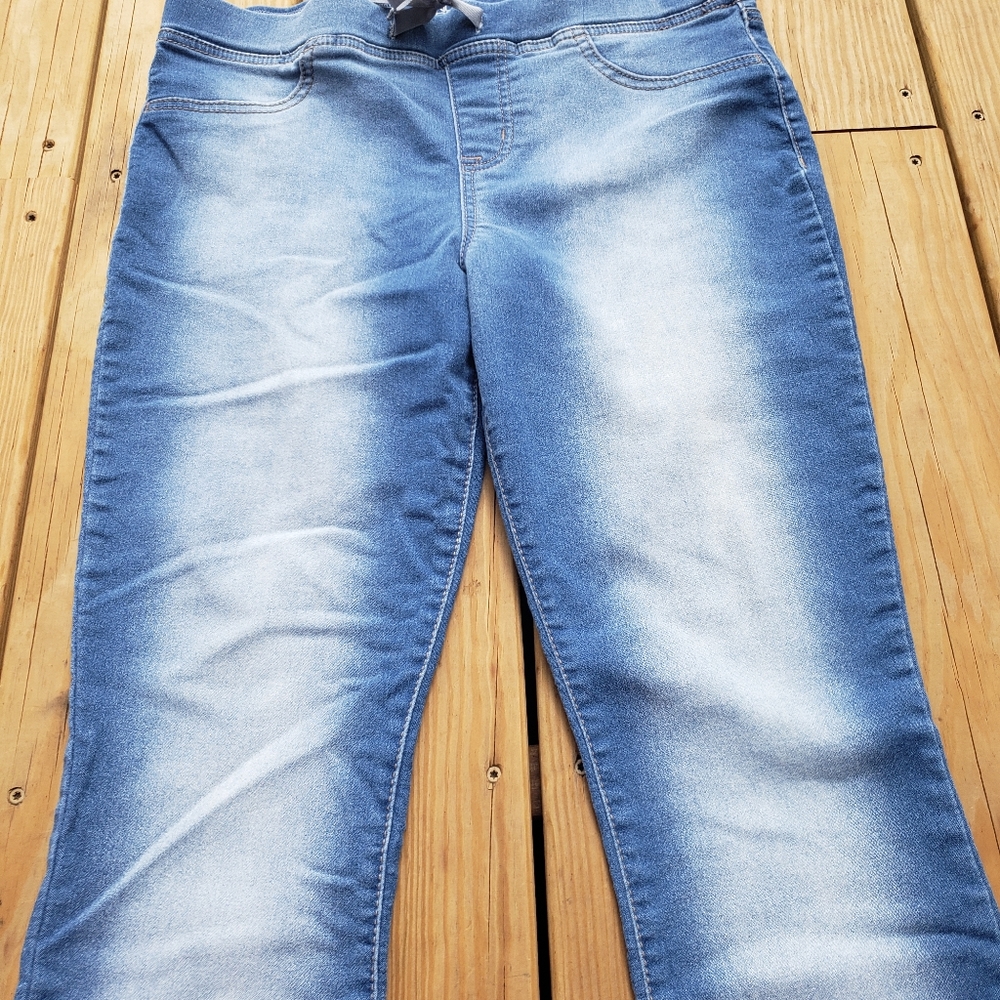 L Stone Washed Capri